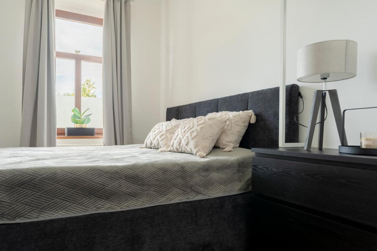 City Lounge Appartement Am Hauptbahnhof 장크트푈텐 외부 사진