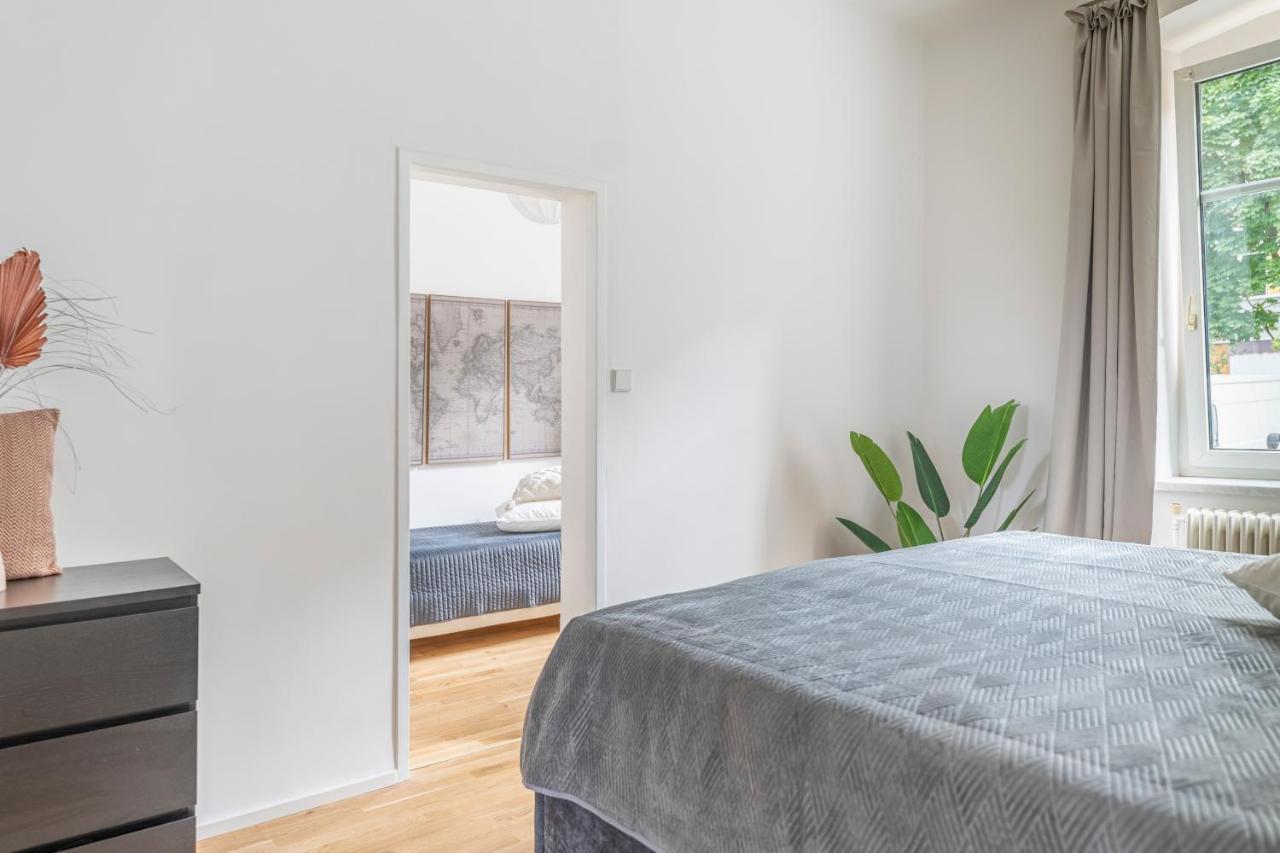 City Lounge Appartement Am Hauptbahnhof 장크트푈텐 외부 사진